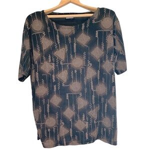 Gabrielle Embroidered Black and Tan Stretchy Blouse in Size 2X